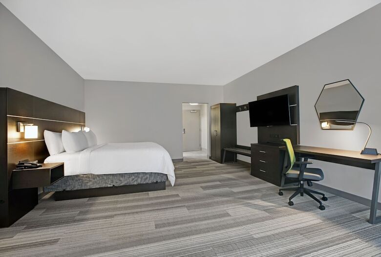 Hotel Holiday Inn Express Milwaukee Downtown By Ihg
