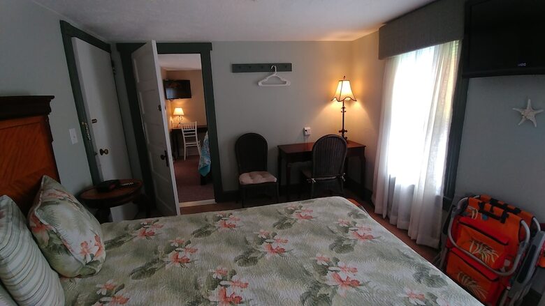 Island Guest House B&B