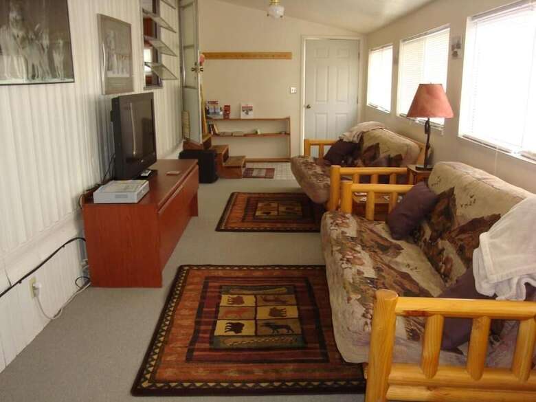 Hotel Yellowstone Wildlife Cabins