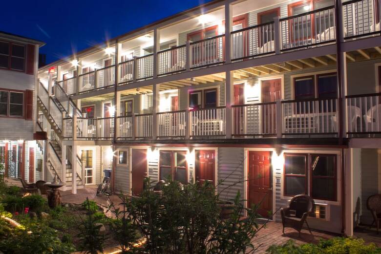 Mv Surfside Hotel