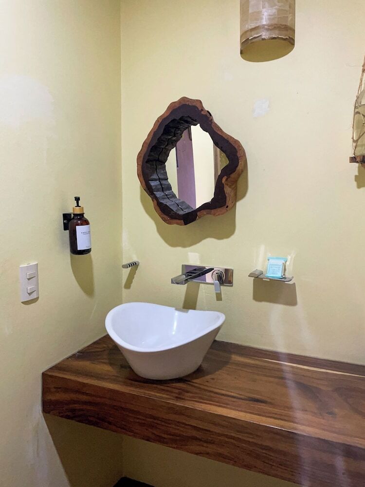 Madre Tierra Hotel & Coworking & Hostal