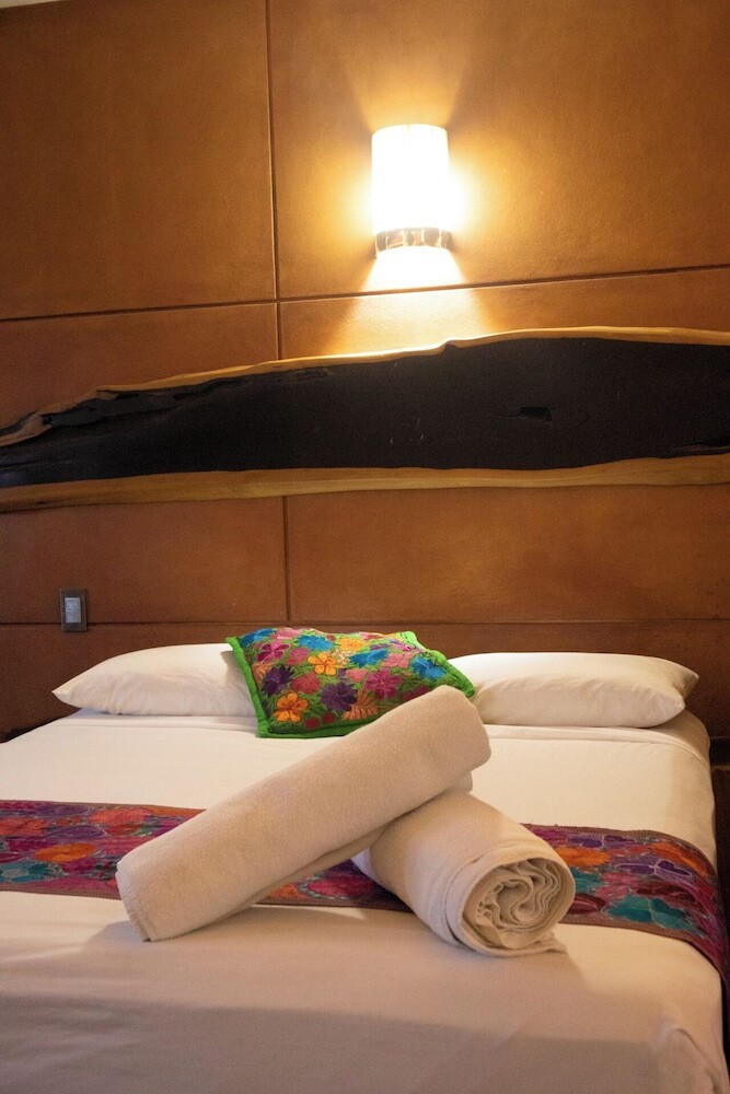 Madre Tierra Hotel & Coworking & Hostal
