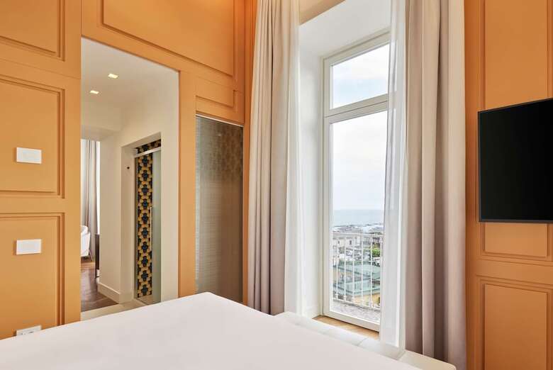 Hotel De Bonart Naples, Curio Collection By Hilton
