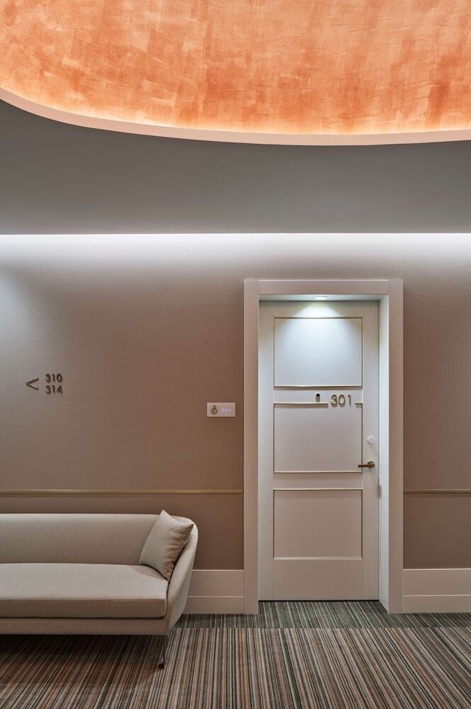 Hotel De Bonart Naples, Curio Collection By Hilton