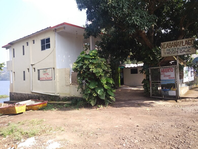 Hotel La Caba�a Del Lago