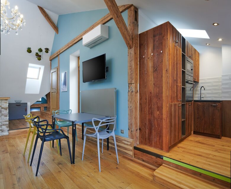 Mordecai Twelve Apartments By Adrez Living