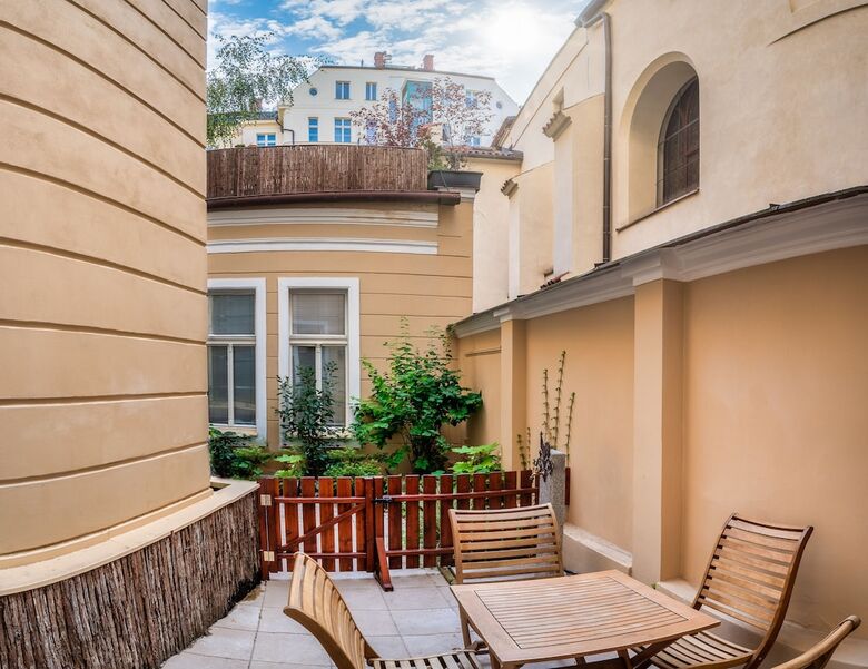 Mordecai Twelve Apartments By Adrez Living