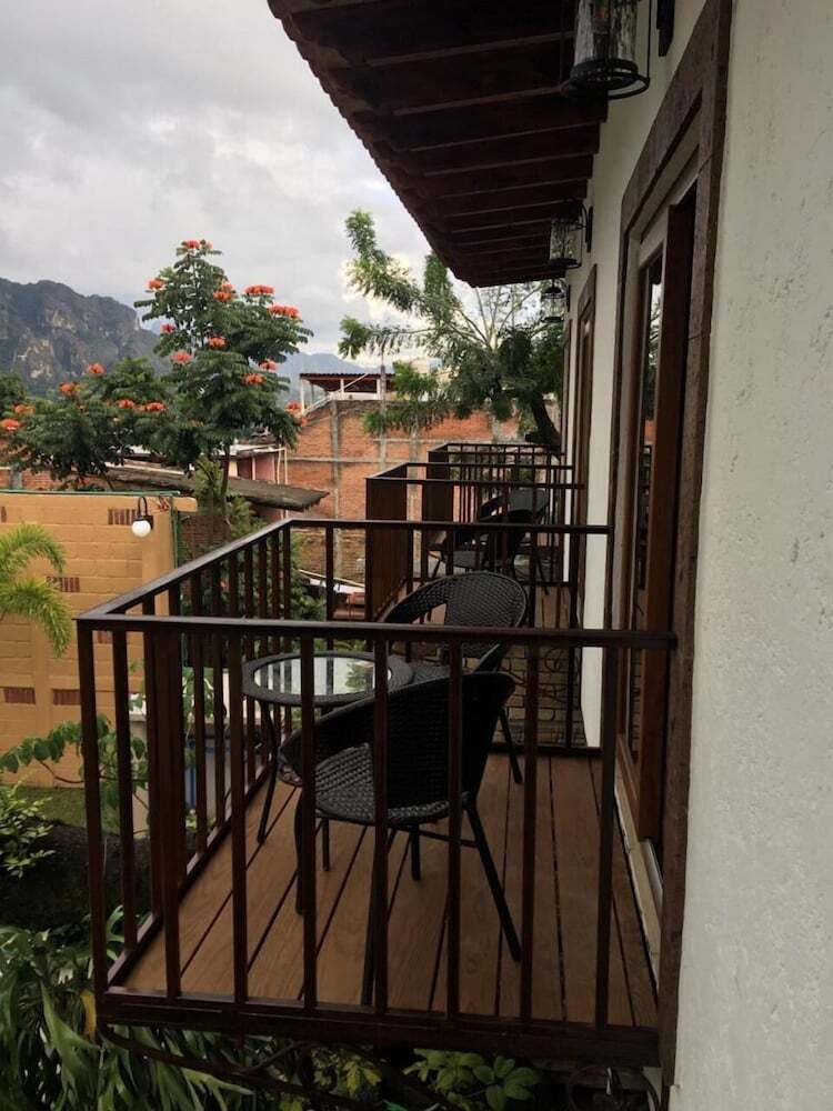 Hotel Concierge Flor Y Canto