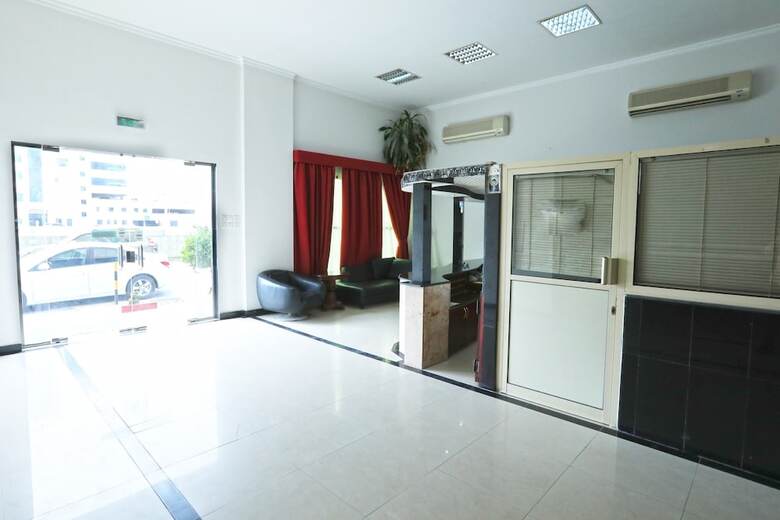 Aparthotel Oyo 117 Al Jabriya Suites