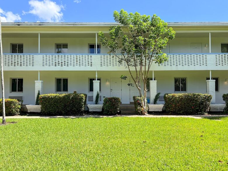 Beach Gardens A North Beach Village Resort Hotel
