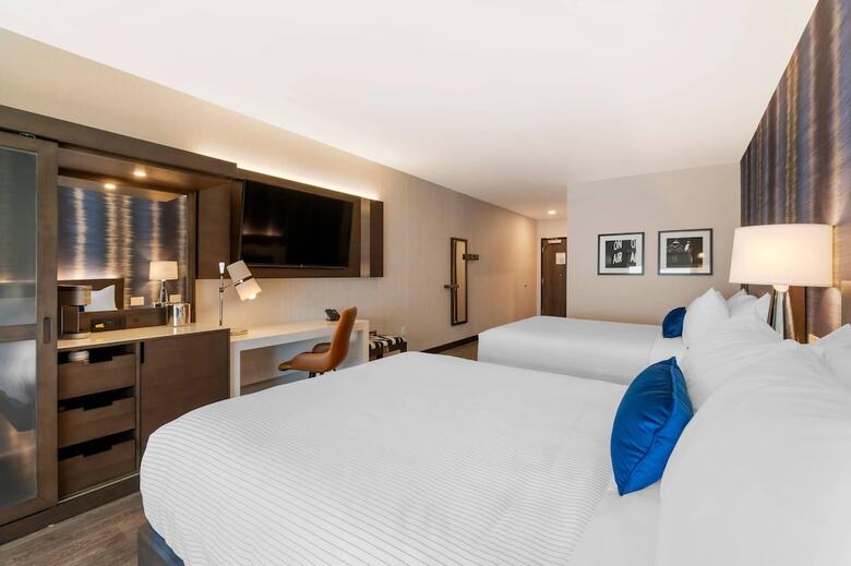 Cambria Hotel Detroit Downtown
