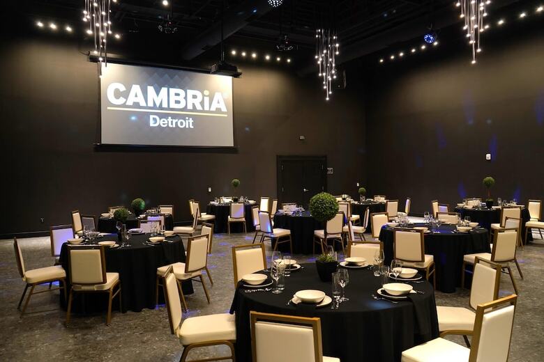 Cambria Hotel Detroit Downtown
