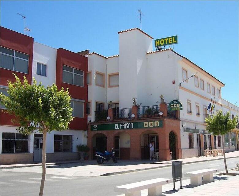 El Faisan C&r Hotel