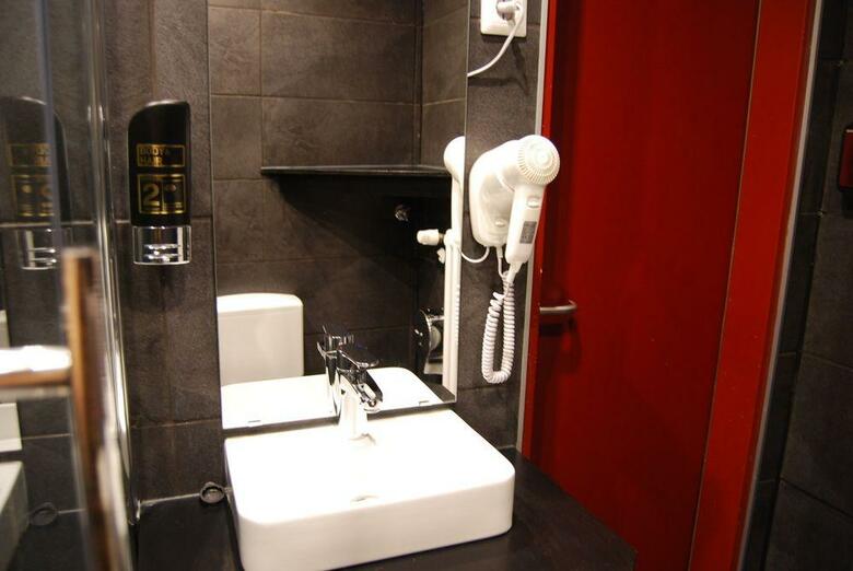 Meininger Hotel K�ln City Center