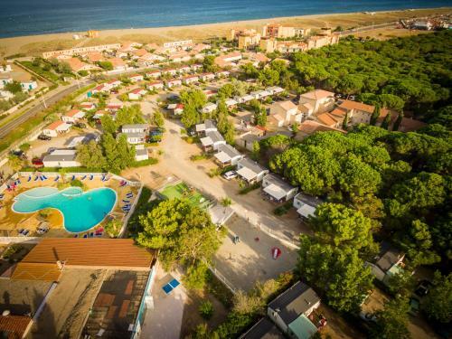 Camping Rives Des Corbi�res