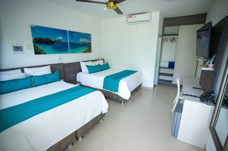 Hotel Poblado Cove�as