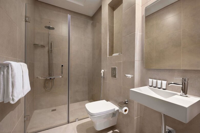 Hotel Ramada Encore By Wyndham Kuwait Downtown