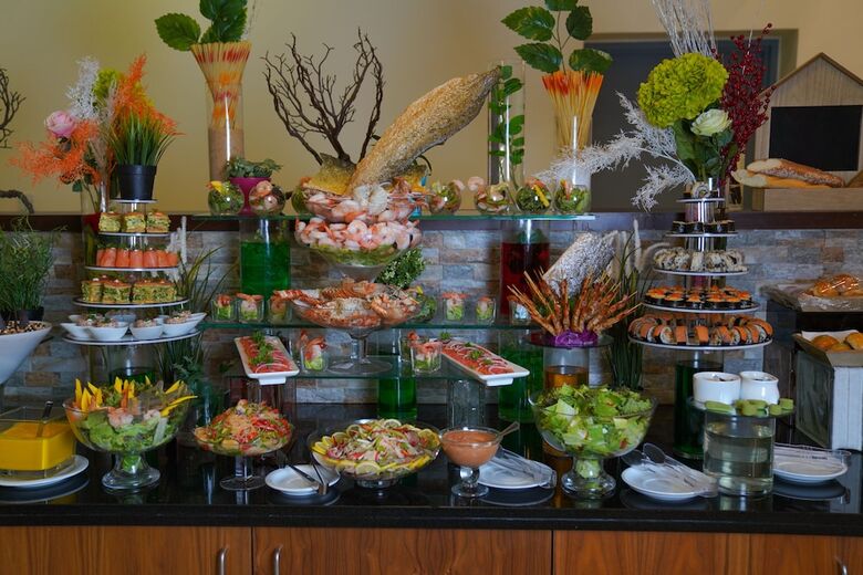Hotel Ramada Encore By Wyndham Kuwait Downtown