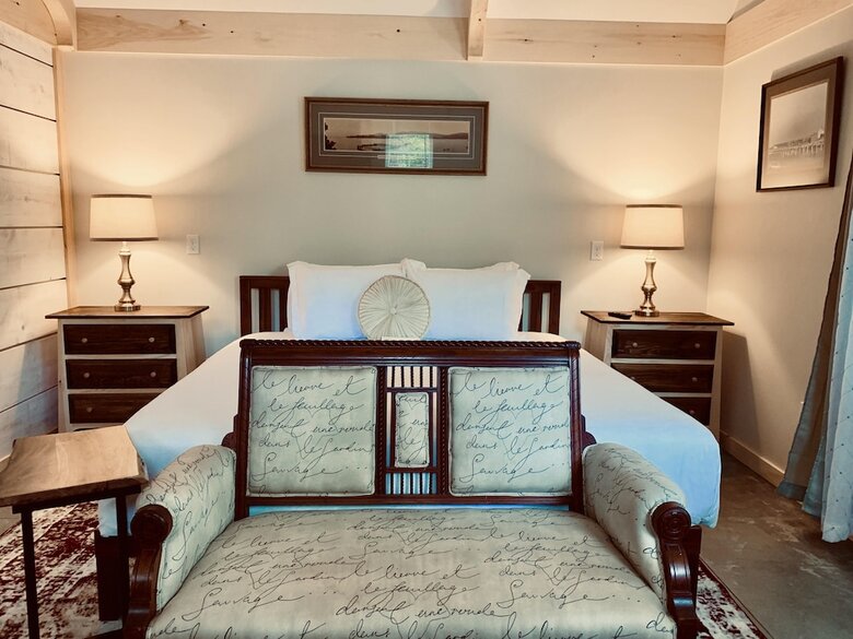 Hotel Ivy Manor Inn Village Center