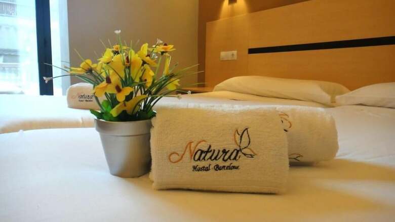 Pension Hostal Live Natura Barcelona
