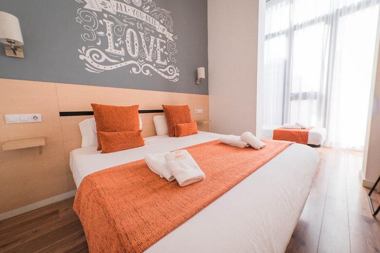 Pension Hostal Live Natura Barcelona