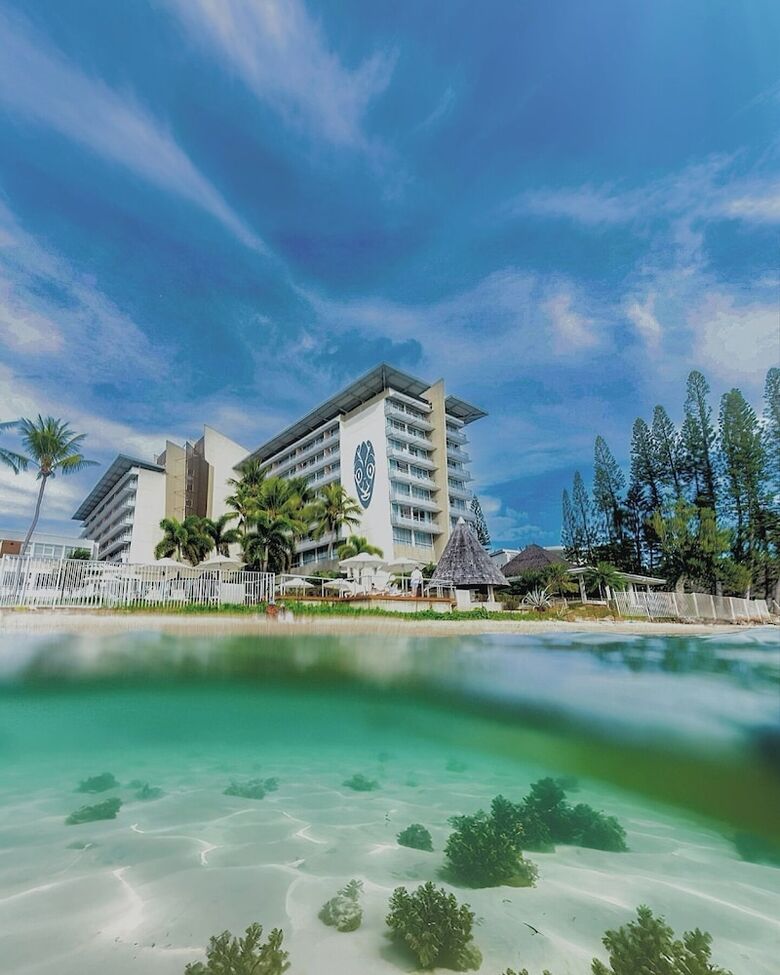 Hotel Chateau Royal Beach Resort And Spa