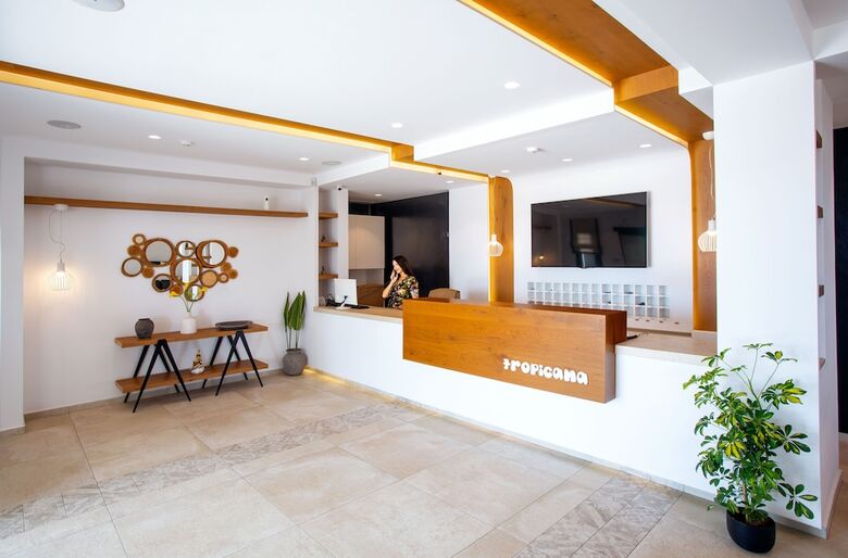 Tropicana Hotel , Suites & Villas Mykonos