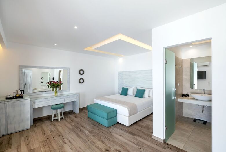 Tropicana Hotel , Suites & Villas Mykonos