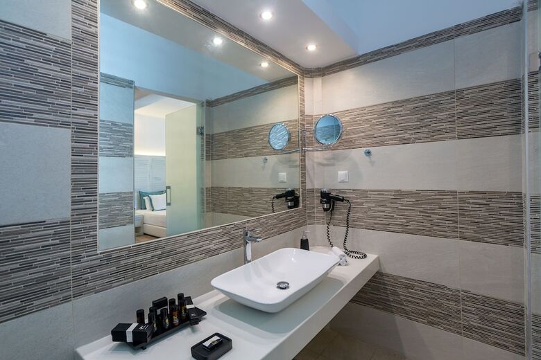 Tropicana Hotel , Suites & Villas Mykonos