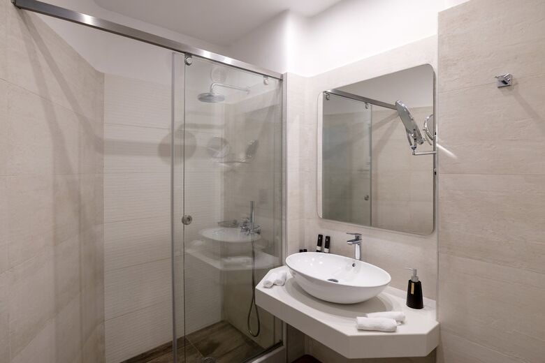 Tropicana Hotel , Suites & Villas Mykonos