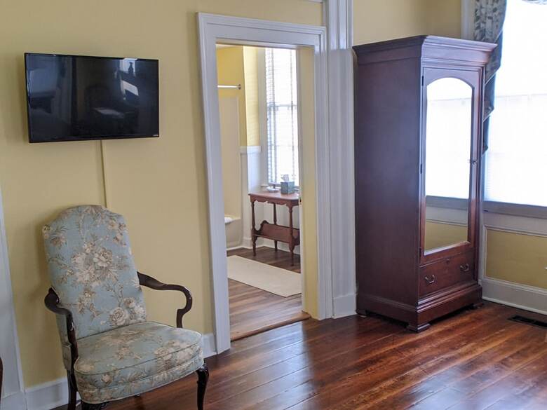Benjamin Ellis House Bed & Breakfast