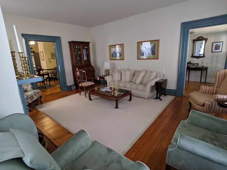 Benjamin Ellis House Bed & Breakfast