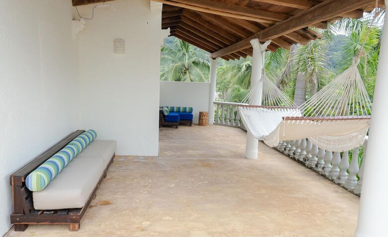 Casa Manzanillo Boutique Hotel