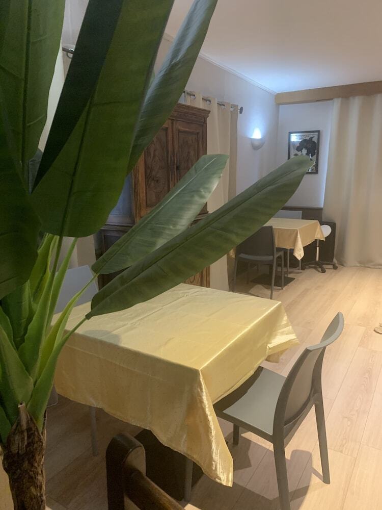 Hotel Domaine Le Colombi�