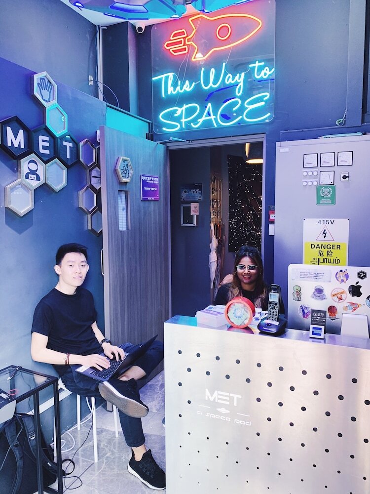 Hotel Met A Space Pod @ Arab Street