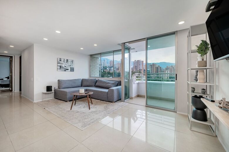 Apartamentos Poblado Alejandr�a By Housy Host