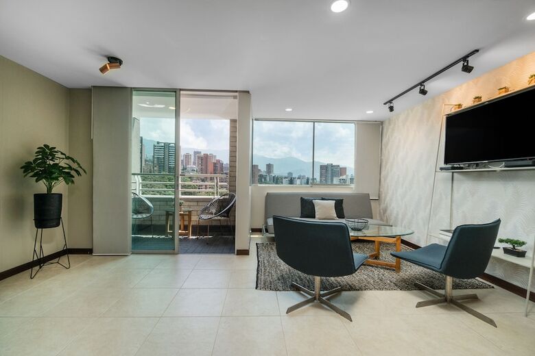 Apartamentos Poblado Alejandr�a By Housy Host
