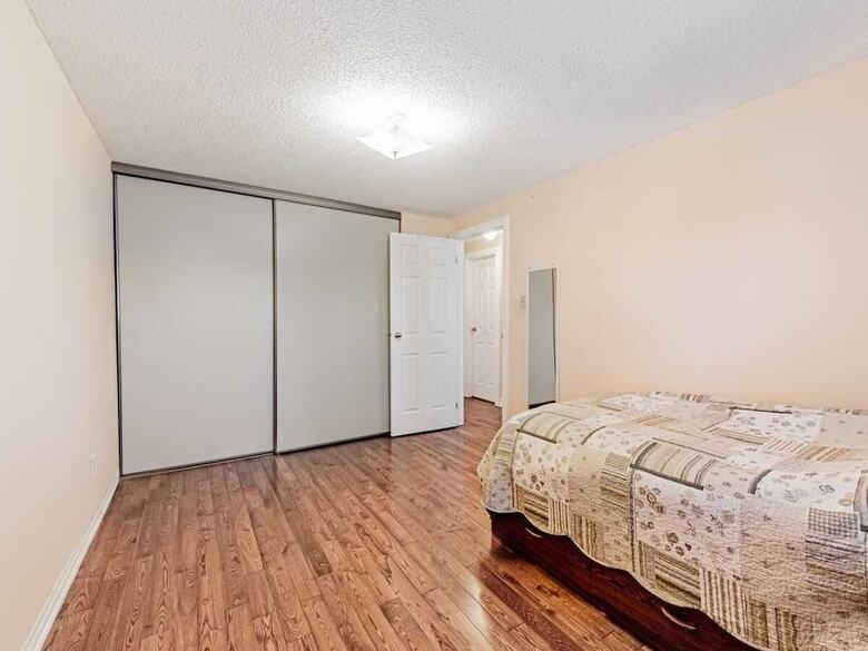 Comfortable Home In Richmond Hill