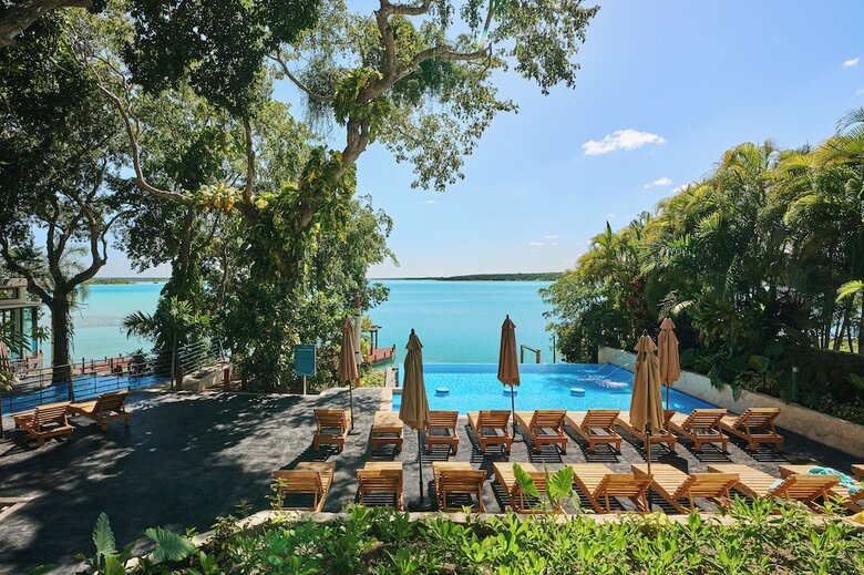 Cristalino Lagoon Front Hotel Restaurant & Spa