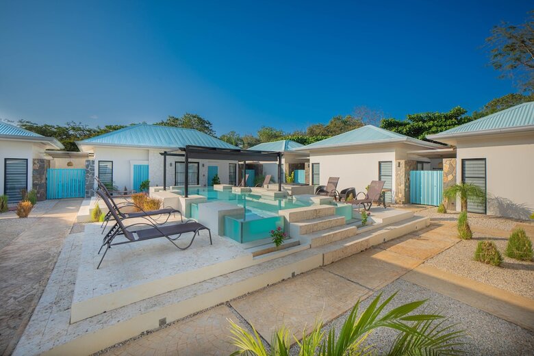 Villas Vr Beachwalk Avellanas