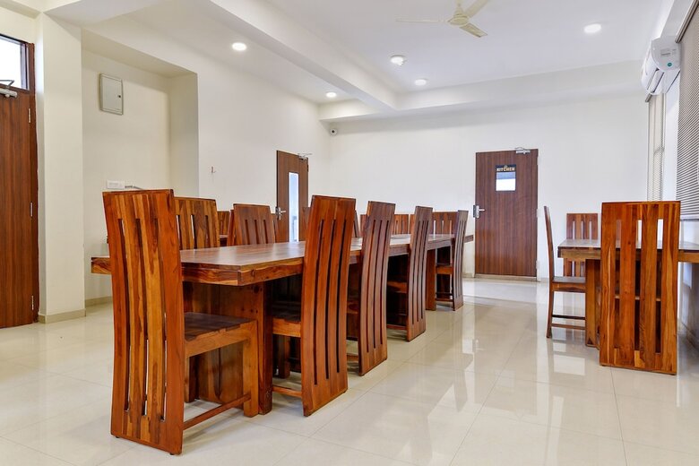 Fabhotel Prime Oxus