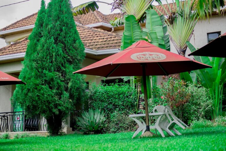 Aparthotel Nyumbani Downtown Cottages