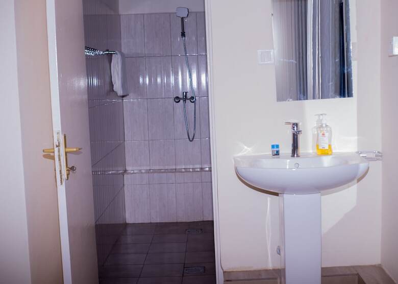 Aparthotel Nyumbani Downtown Cottages