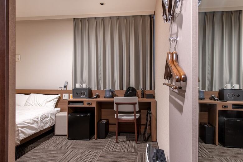 Hotel Sanrriott Osakahommachi