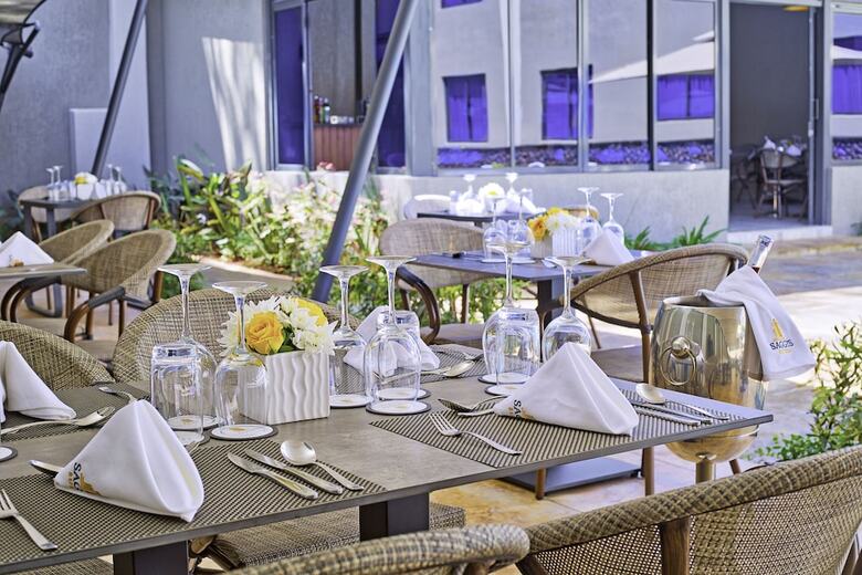 Saggys Suites Hotel & Spa