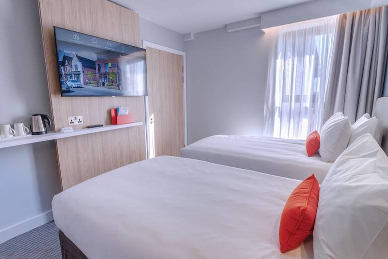 Hotel Holiday Inn Express Fleet By Ihg