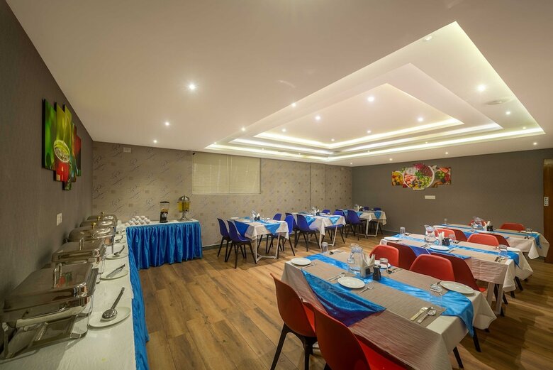 Royal Ace Boutique Hotel