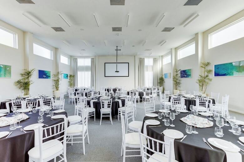Alaia Belize, Autograph Collection