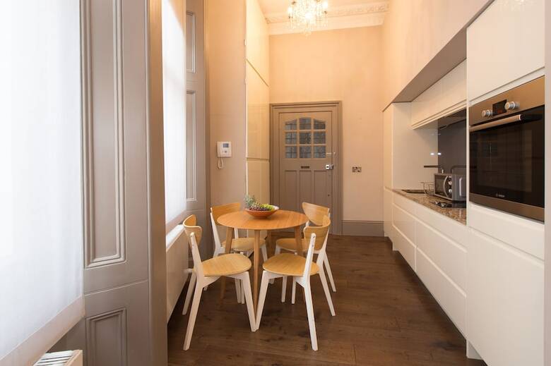 Apartamentos Emperors Gate Residence By All� Housing