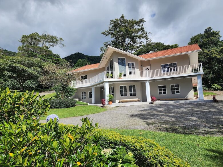 Hotel Coffee Estate Inn